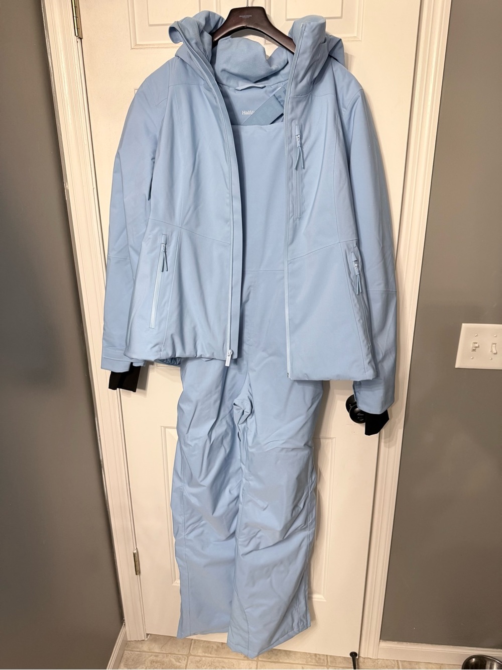 Halfdays Forget Me Not Blue Women's Ski Jacket & Bib Set - Both Size XL